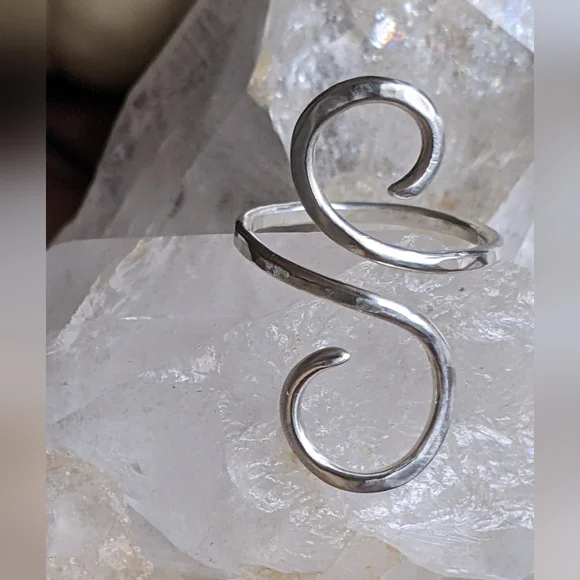 Artisan Sterling Silver Spiral Ring - Picture 10 of 15